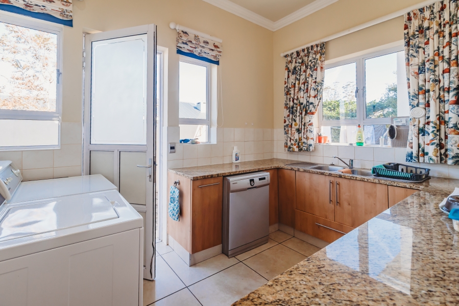 4 Bedroom Property for Sale in King George Park Western Cape